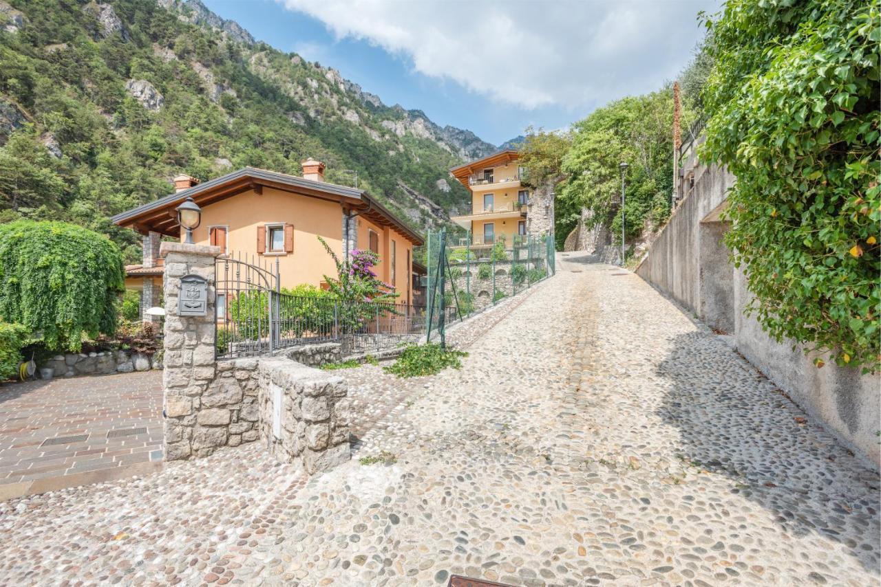 Appartement Casa Francesca Relax à Limone sul Garda Extérieur photo